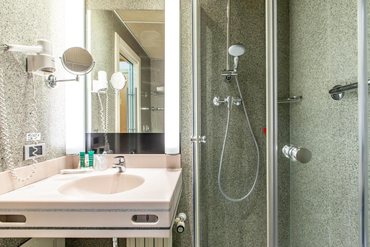 Hotiday Hotel Milano Turro Εξωτερικό φωτογραφία